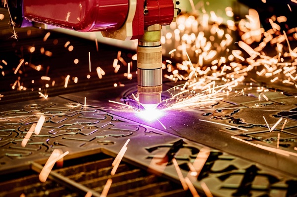 如何减少激光切割机的故障与停机时间
