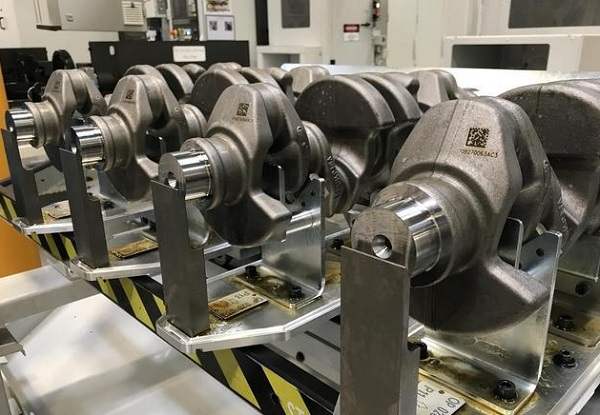 激光打标机怎么在汽车曲轴上打标？