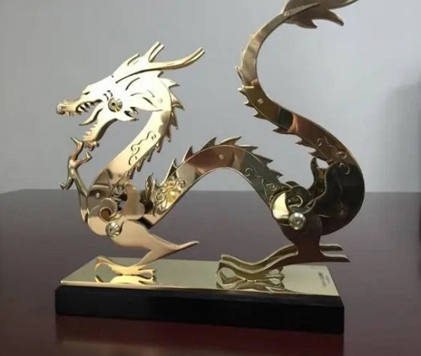 激光切割机在金属艺术品精细雕刻中的应用