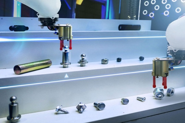 激光焊接机在平时该如何维护？