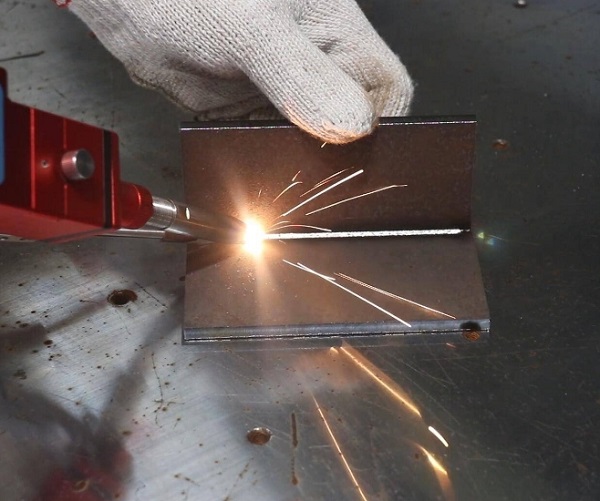 激光焊接机的分类有哪些? 激光焊接机的分类有哪些?