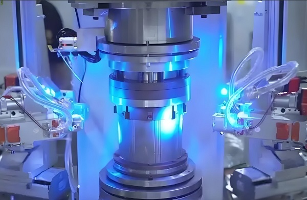 激光焊接机的焊接点为什么会发黑？