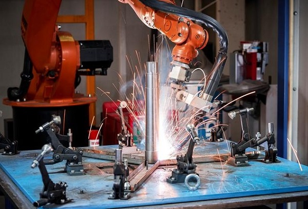 激光焊接机的运动部件磨损如何检测与更换？