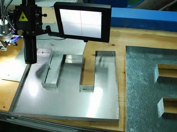 广告字激光焊接 广告字激光焊接