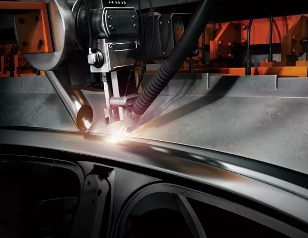 激光焊接机能否实现旋转焊接？