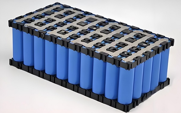 如何根据锂电池材料调整电池激光焊接机的参数？