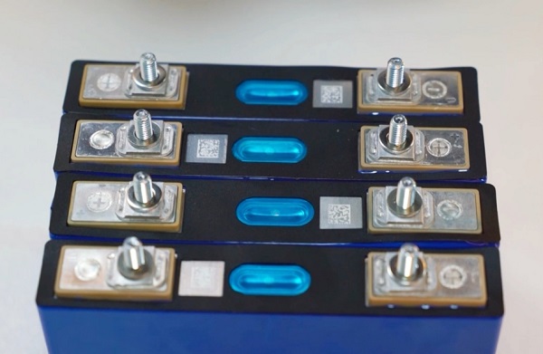 电芯激光焊接机日常维护需要注意哪些事项？