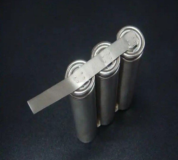 不同材质的锂电池极耳对锂电池激光焊机有什么要求？