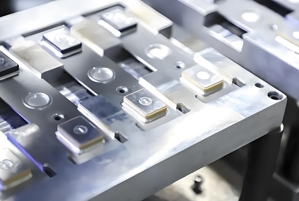 动力电池激光焊接