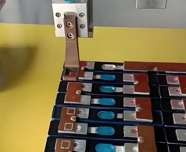 锂电池激光焊接