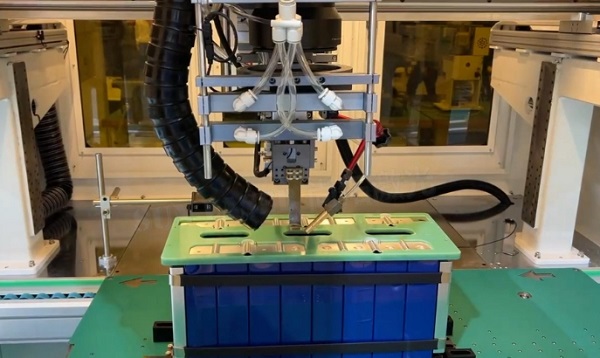 激光焊接锂电池