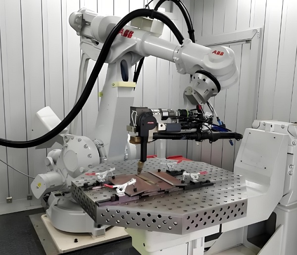 激光焊接机器人