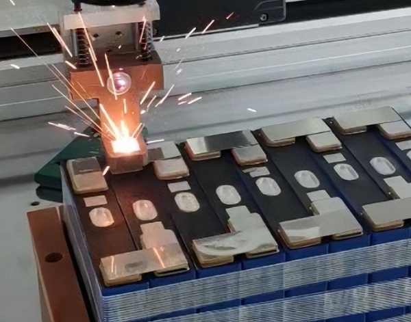 锂电池激光焊接