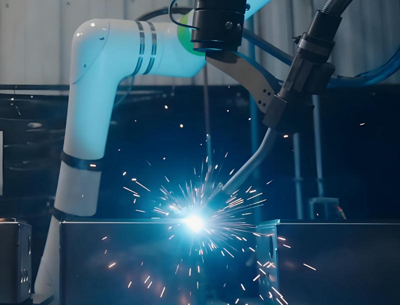 激光焊接机器人：焊接过程的自动化监测与优化有什么作用？
